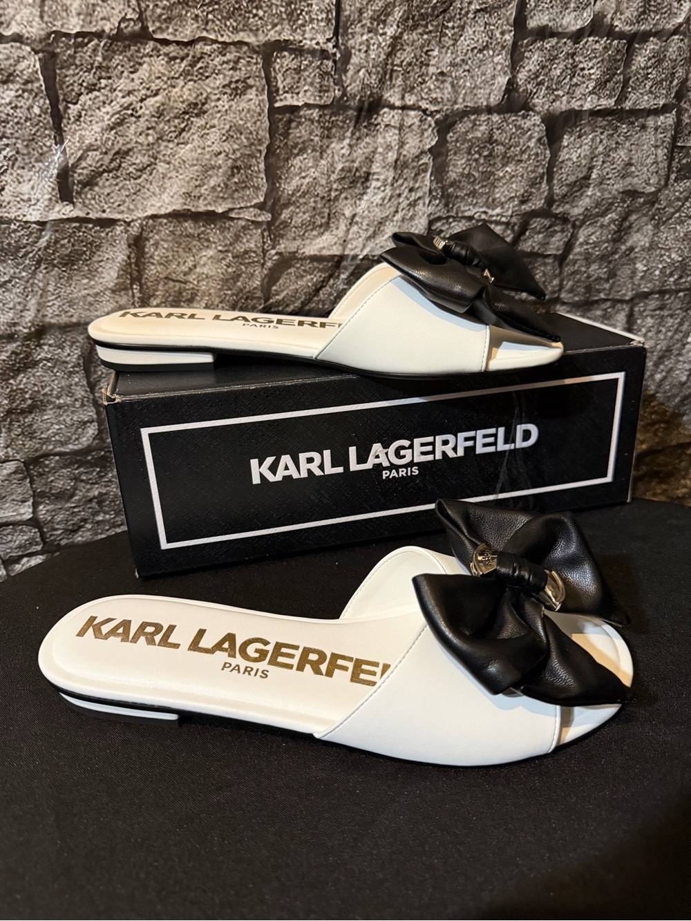 Karl Lagerfeld “Ciaran” Beautiful ❤️🔥 Sandals with Black Bow